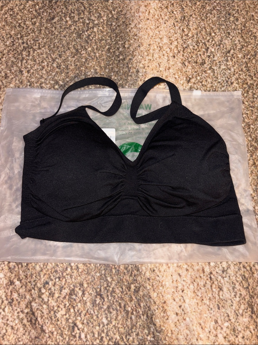 OQQ black Seamless Light Support Bralette Large NIB